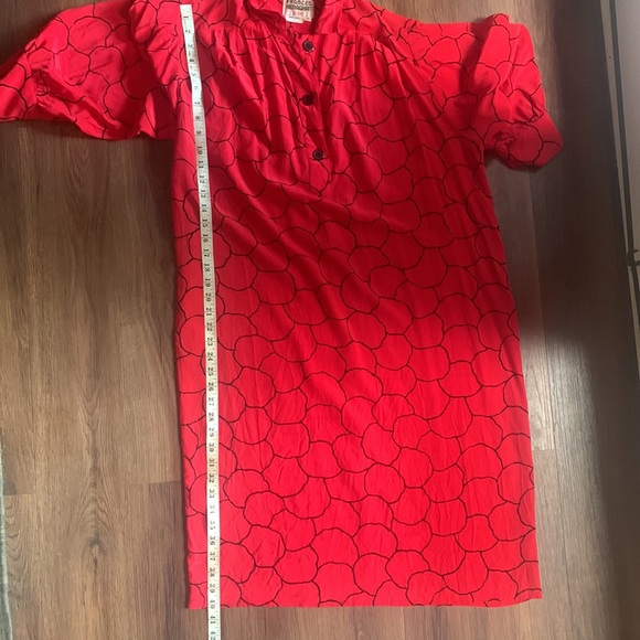Vintage Red Silk Dress Size Medium or Large pattern Retro Size 10 Shift 80's 90' - Picture 8 of 13